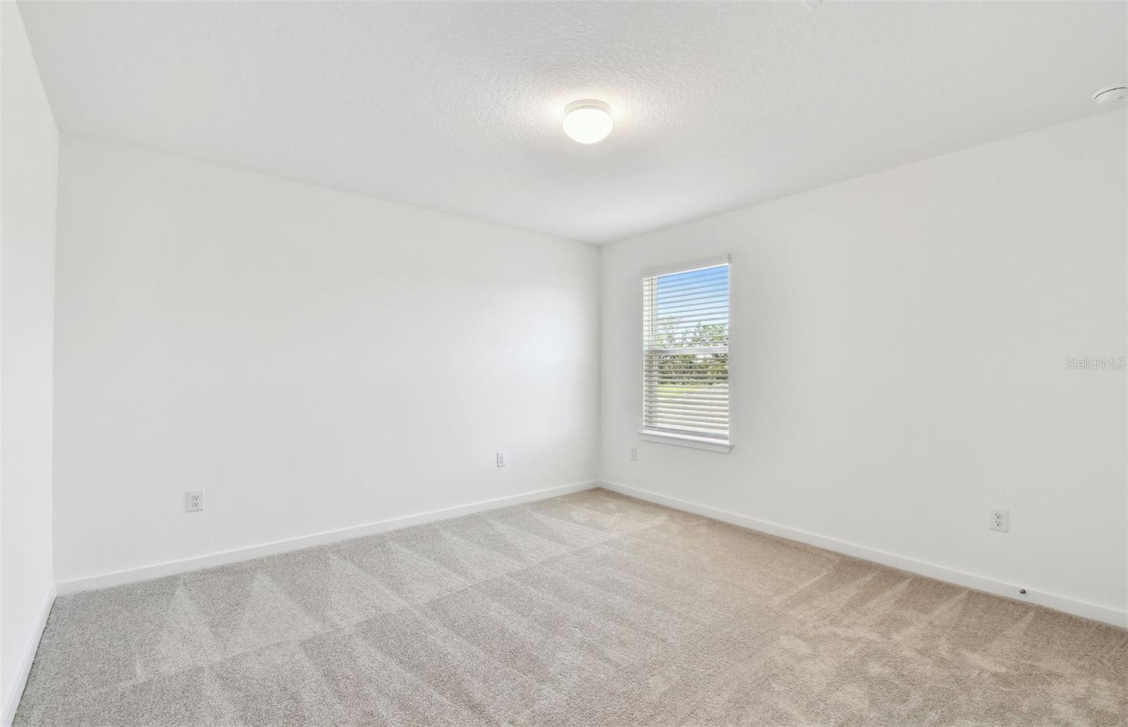 Image 12 of 17 For 10834 Sapphire Breeze Cove