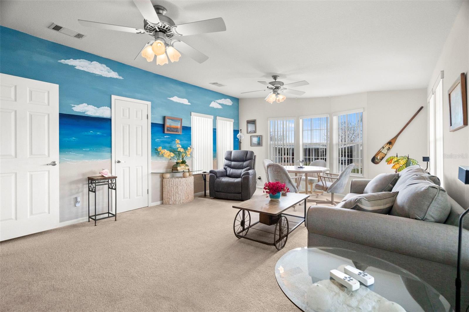 Image 28 of 47 For 160 Clubview Drive