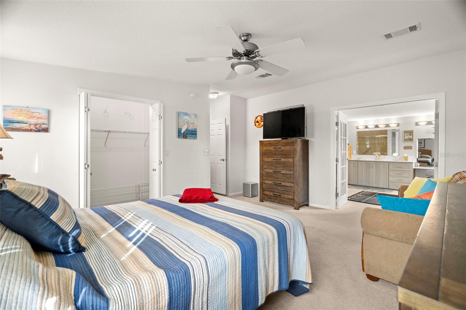 Image 34 of 47 For 160 Clubview Drive