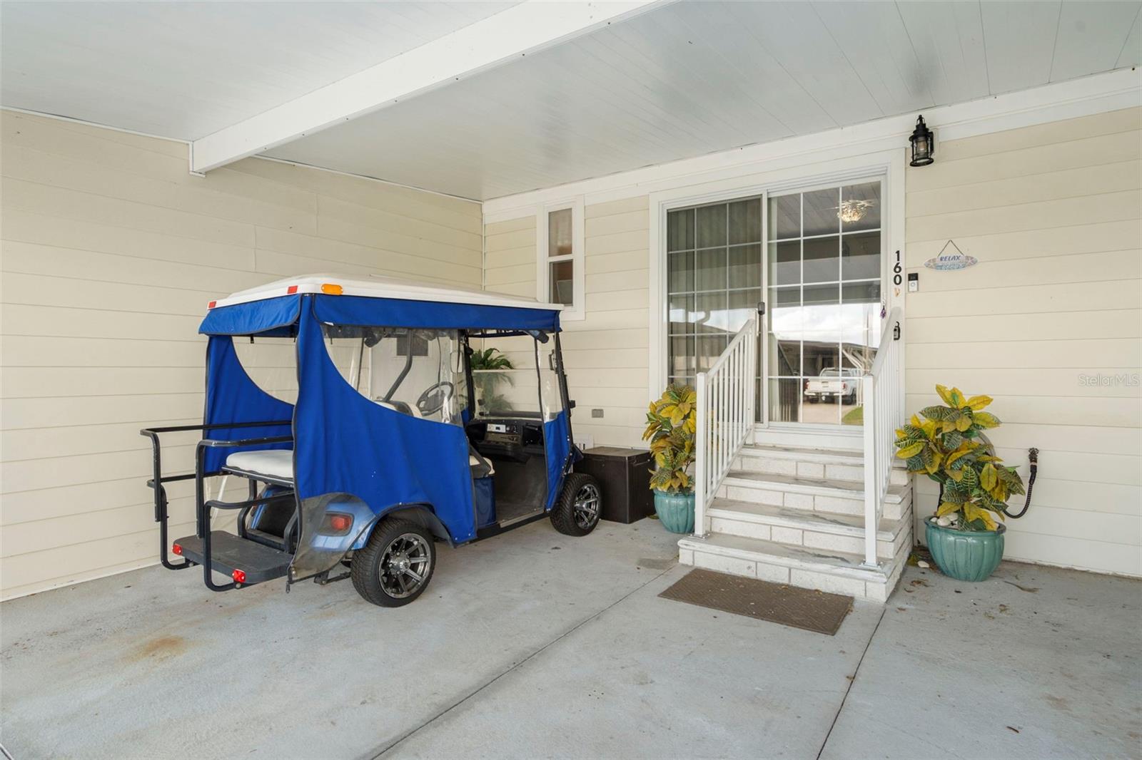 Image 41 of 47 For 160 Clubview Drive