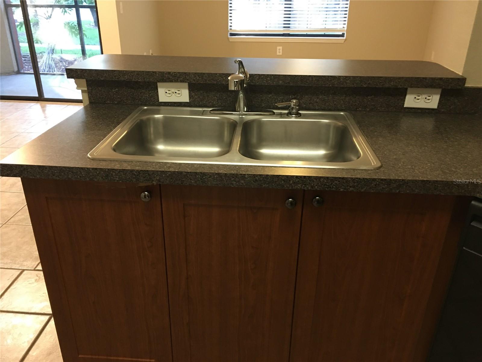 Image 16 of 29 For 2171 Portofino Place 27-2717