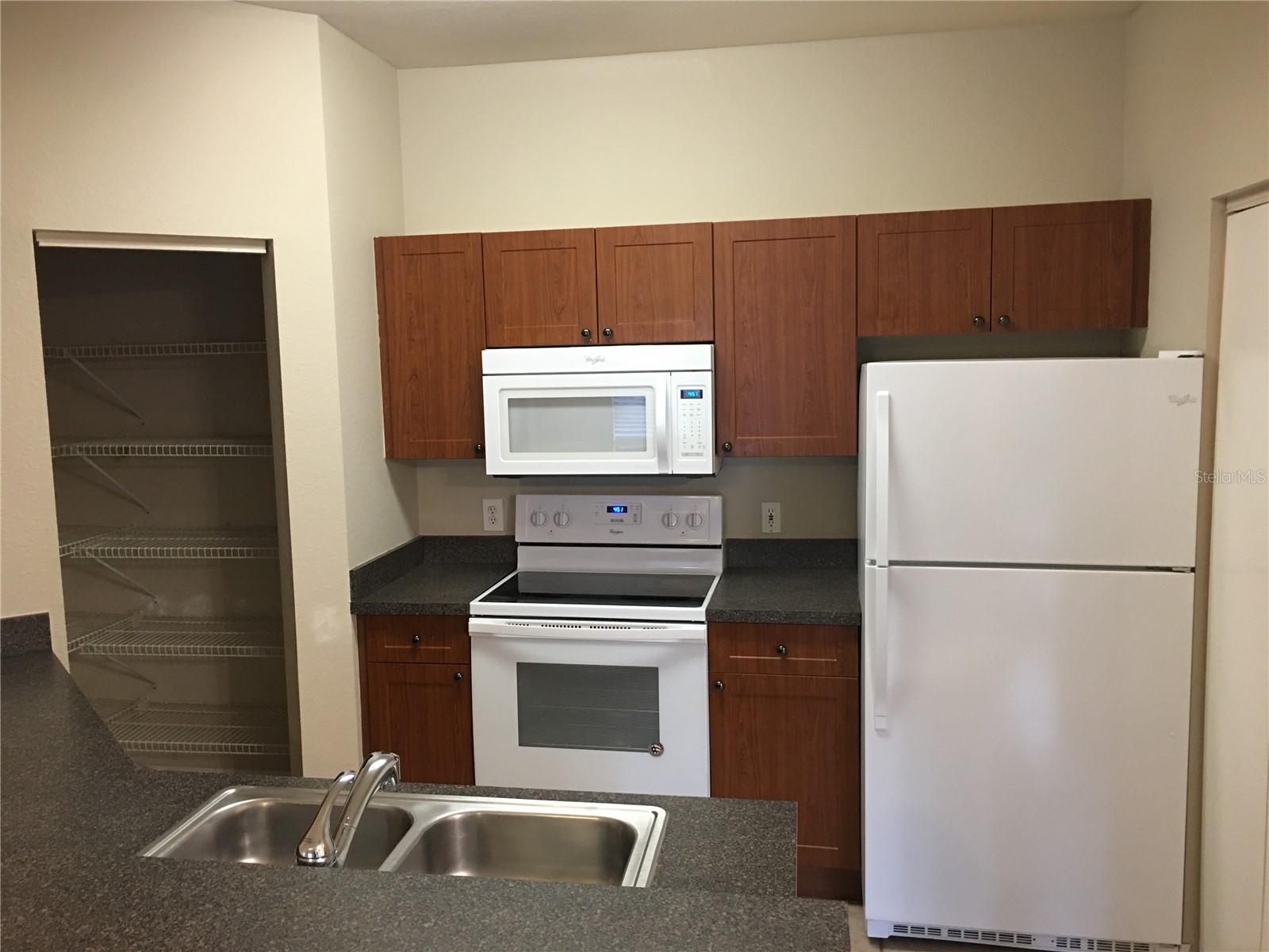 Image 20 of 29 For 2171 Portofino Place 27-2717