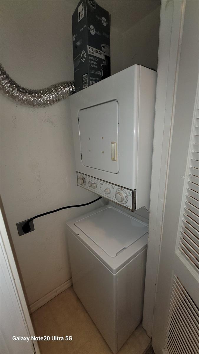 Image 11 of 11 For 4014 Santa Maria Drive 105