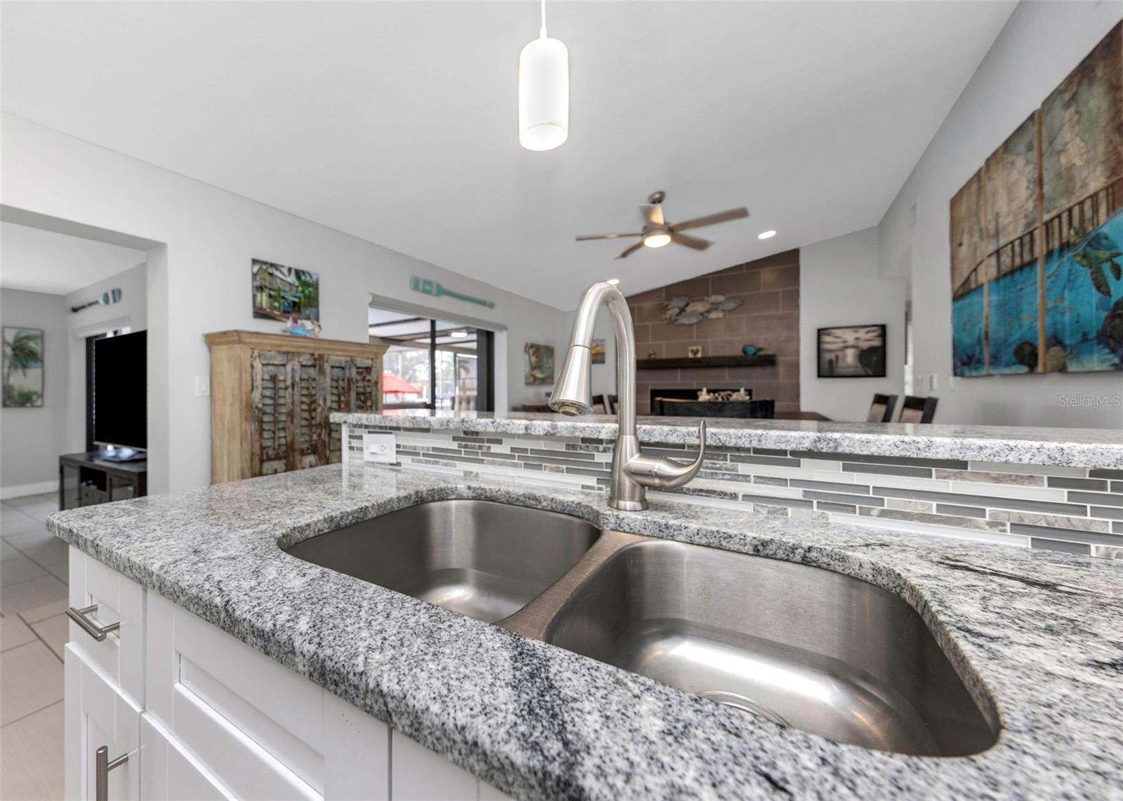 Image 13 of 53 For 708 Spanish Main Drive