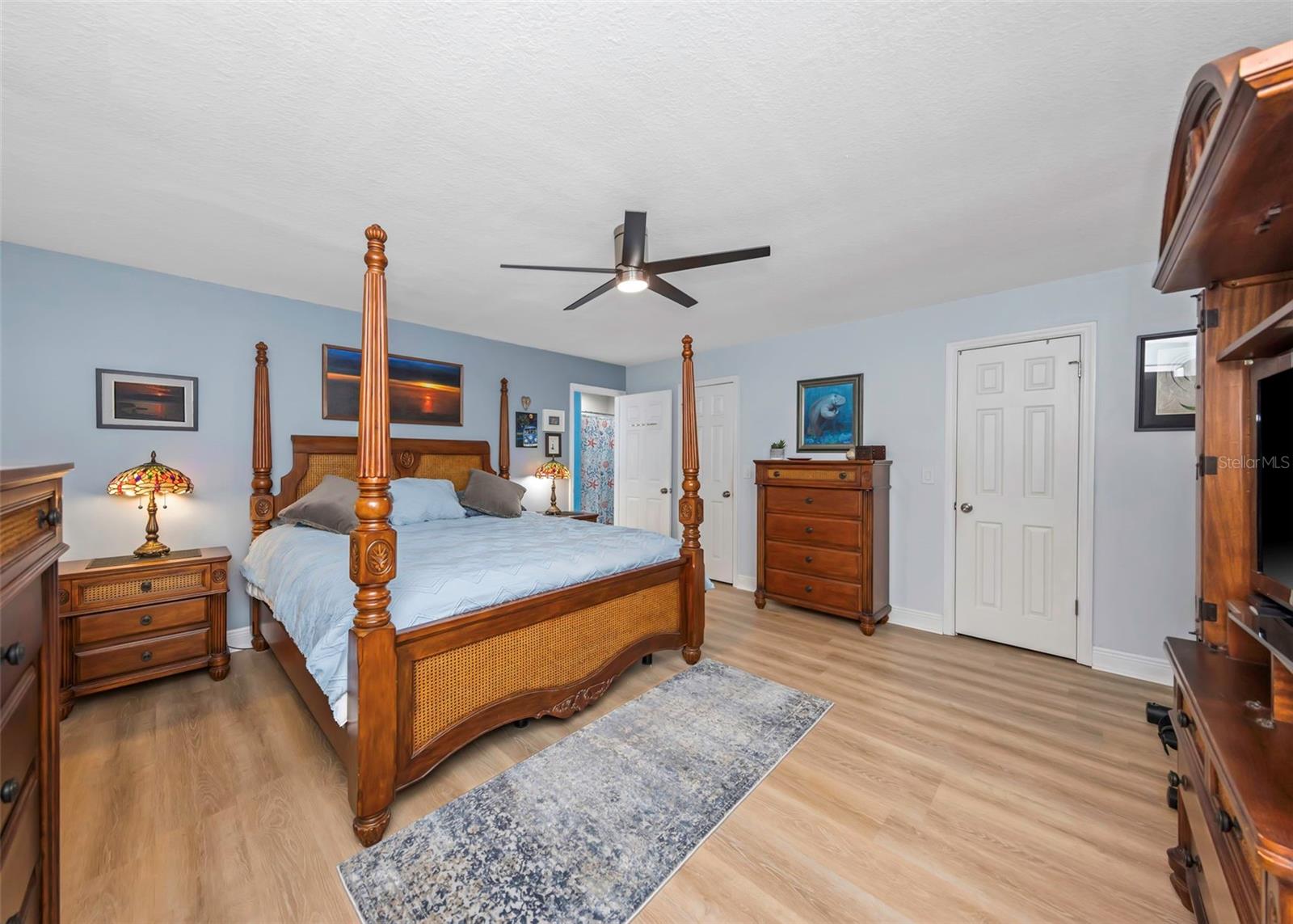 Image 23 of 53 For 708 Spanish Main Drive