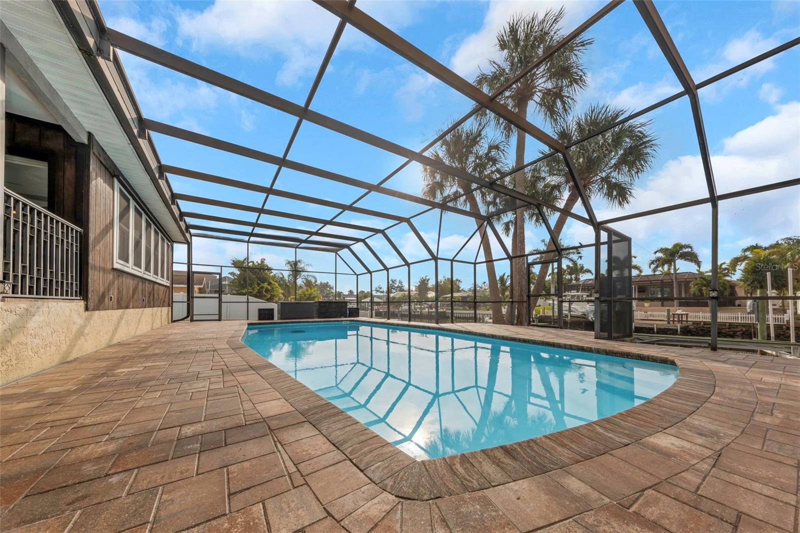 Image 37 of 53 For 708 Spanish Main Drive