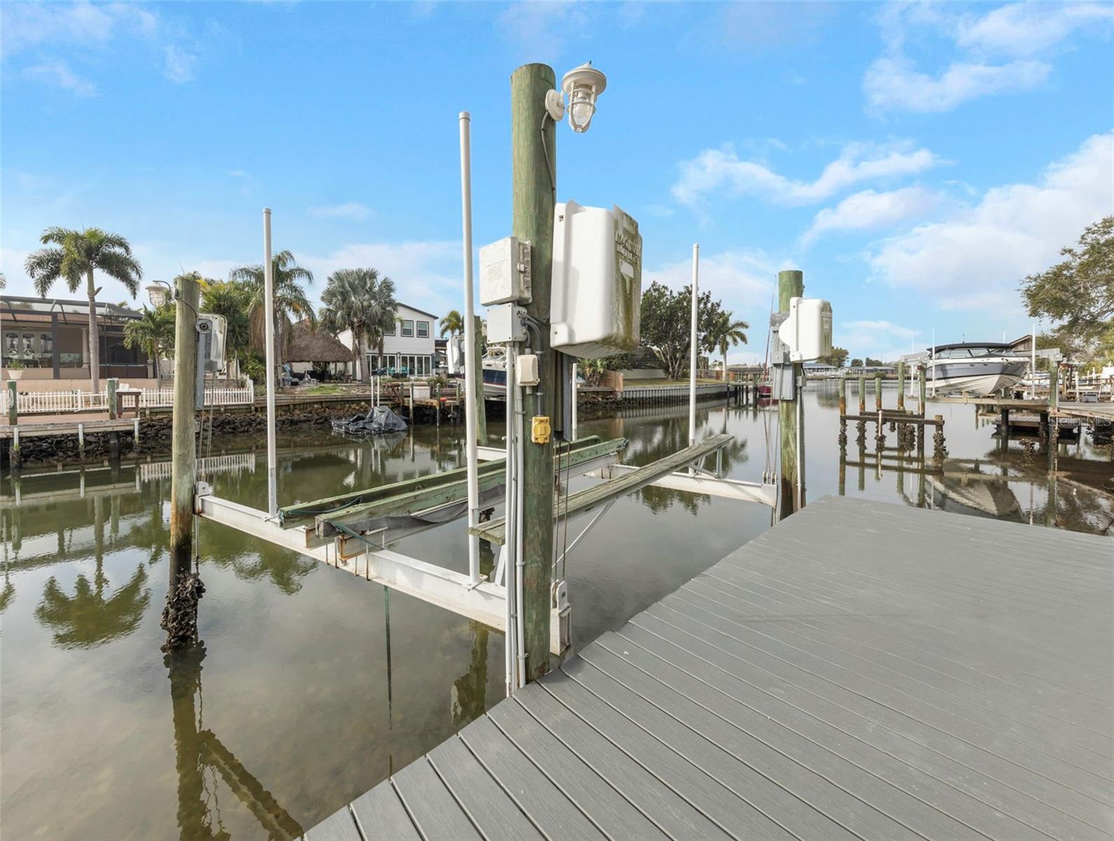 Image 43 of 53 For 708 Spanish Main Drive