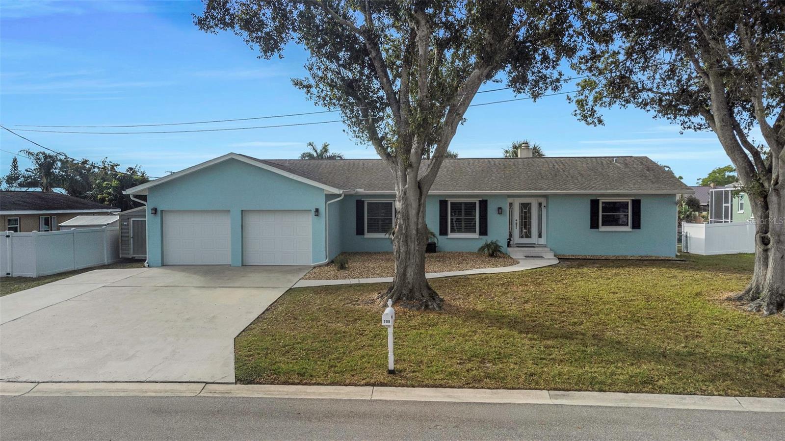 Image 6 of 53 For 708 Spanish Main Drive