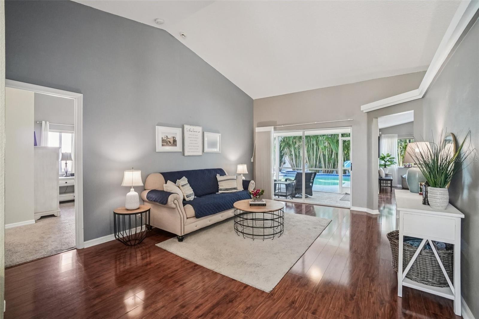 Image 7 of 37 For 3132 Shoreline Drive