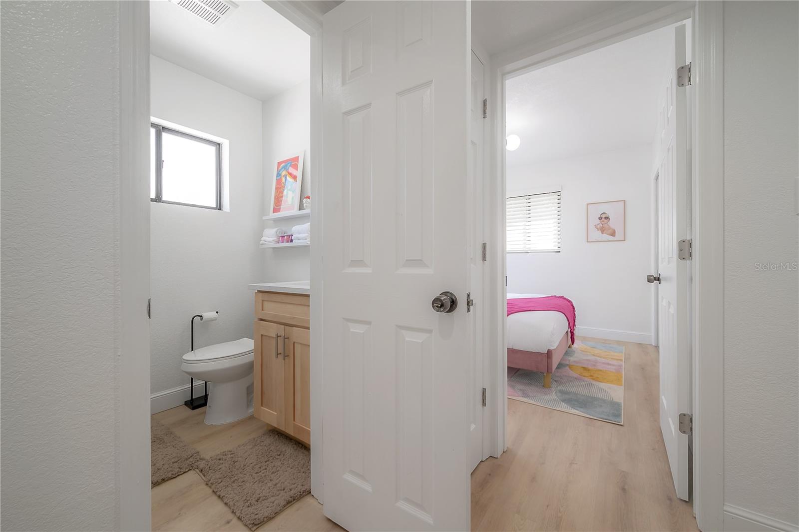 Image 15 of 54 For 4316 Lois Avenue