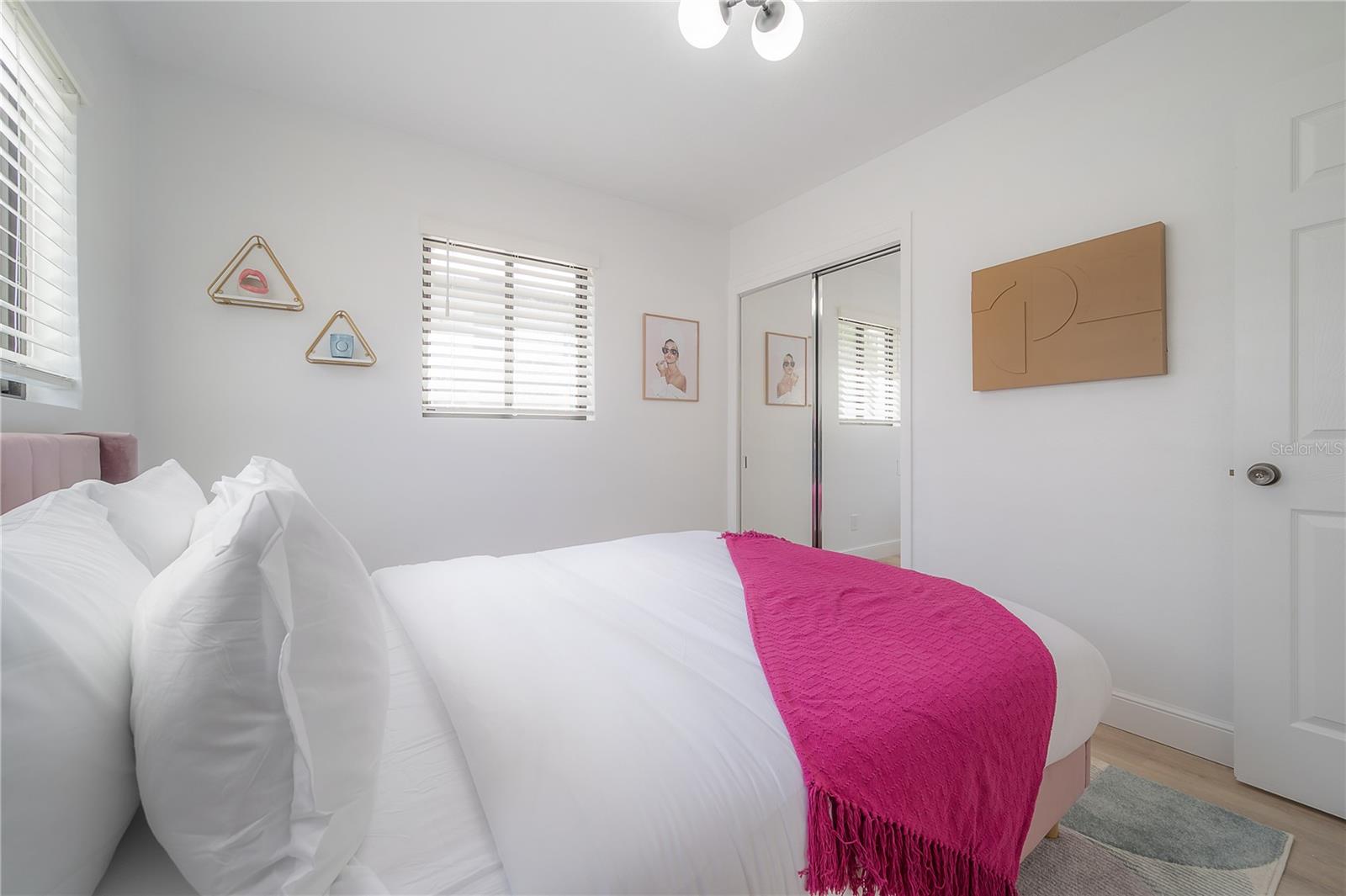 Image 16 of 54 For 4316 Lois Avenue