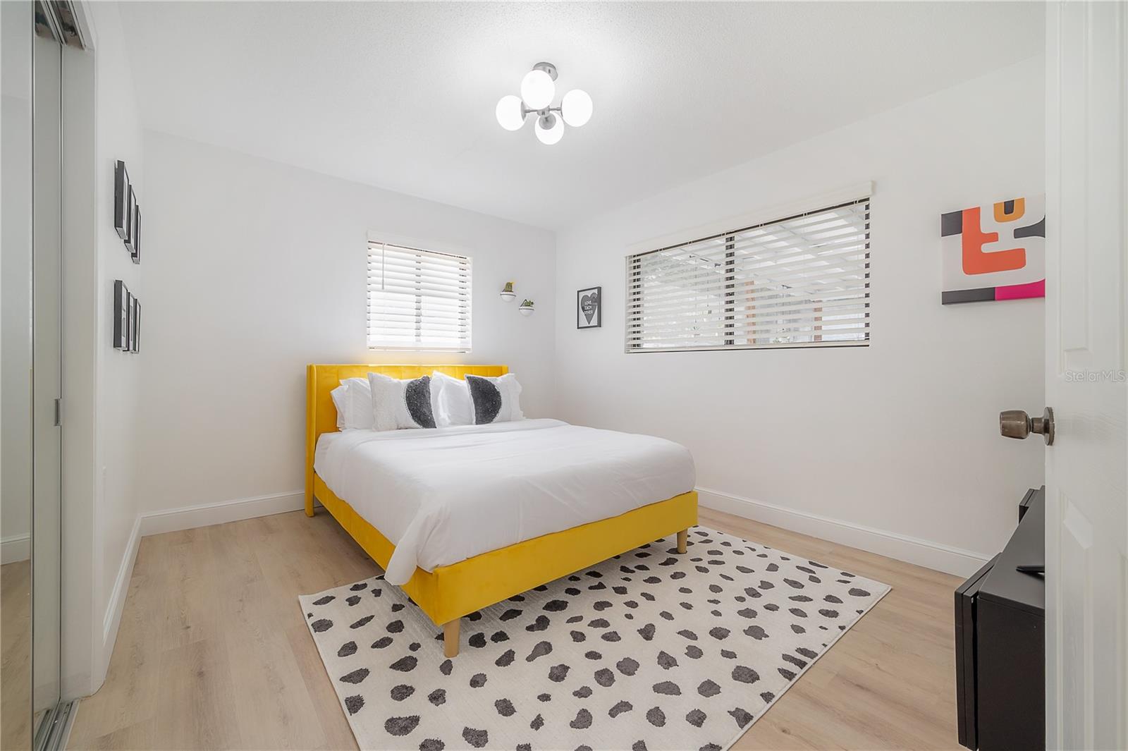 Image 19 of 54 For 4316 Lois Avenue