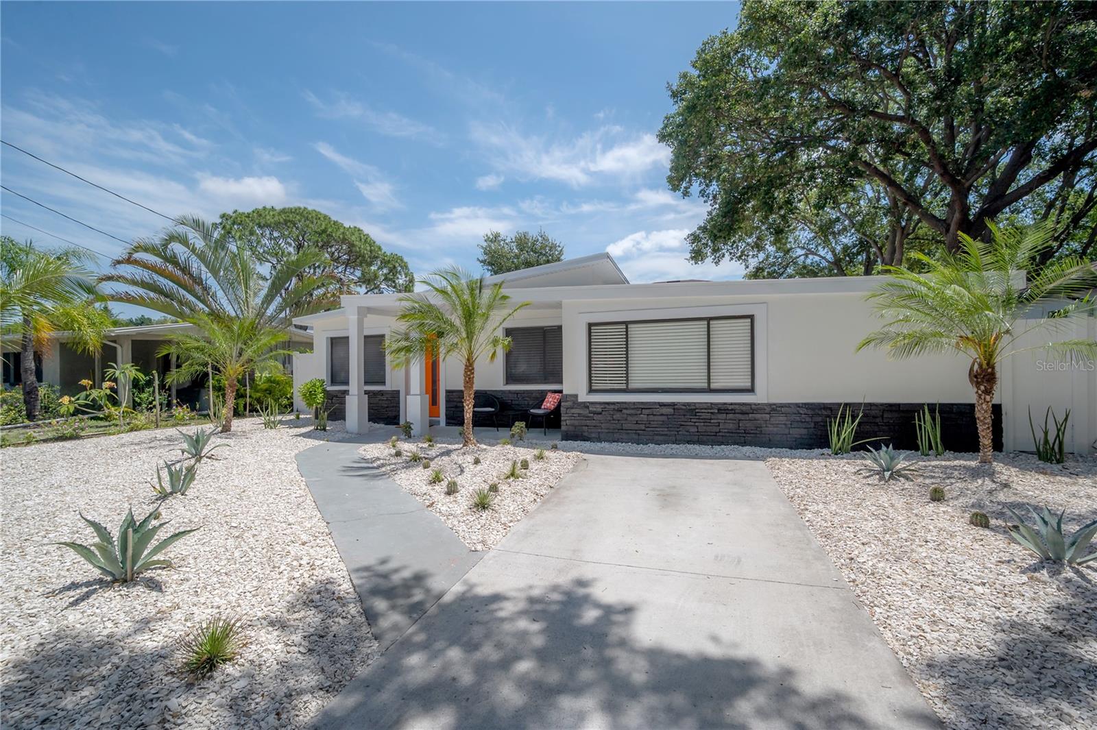 Image 35 of 54 For 4316 Lois Avenue