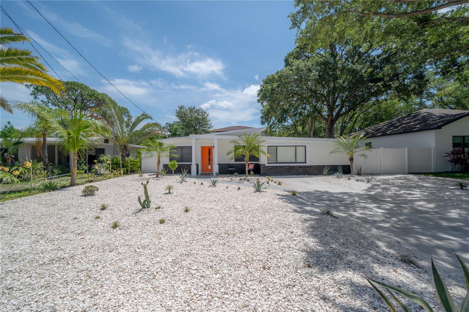 Image 37 of 54 For 4316 Lois Avenue