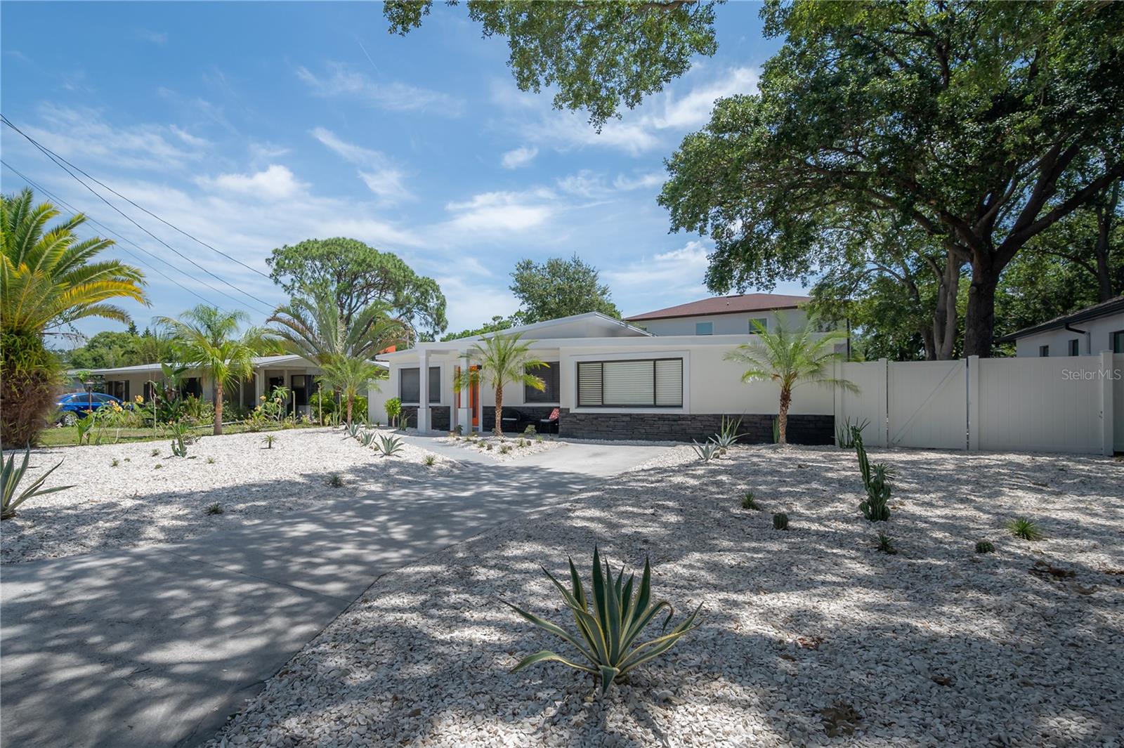 Image 38 of 54 For 4316 Lois Avenue