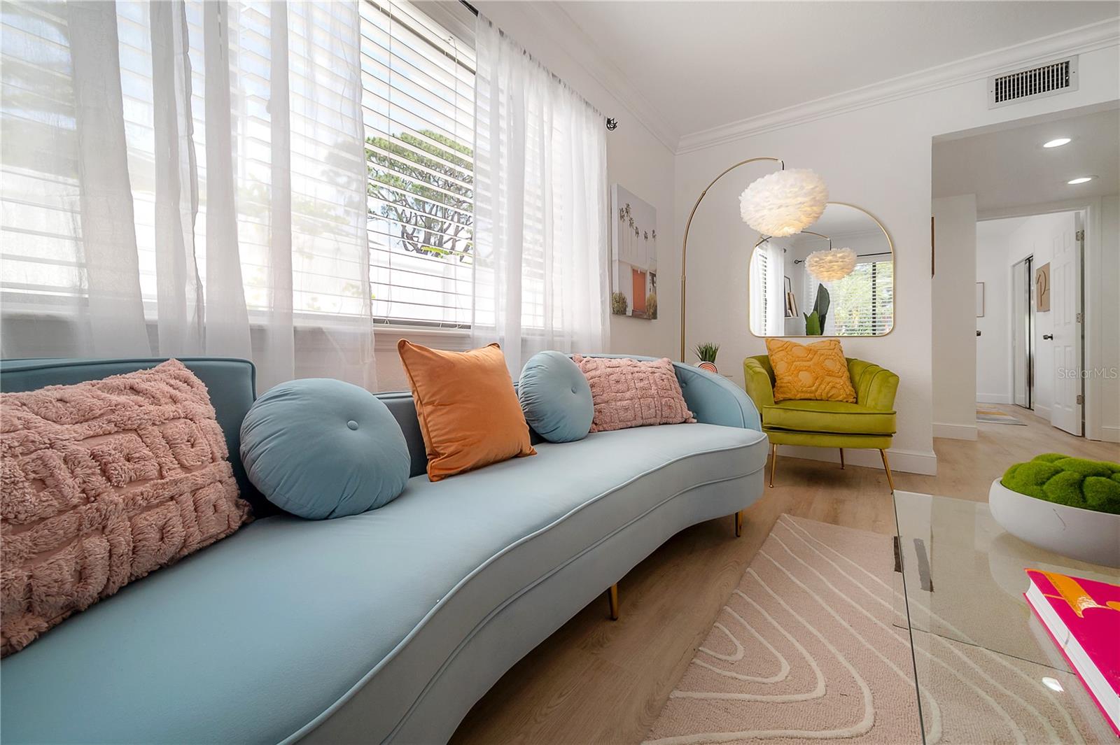 Image 9 of 54 For 4316 Lois Avenue