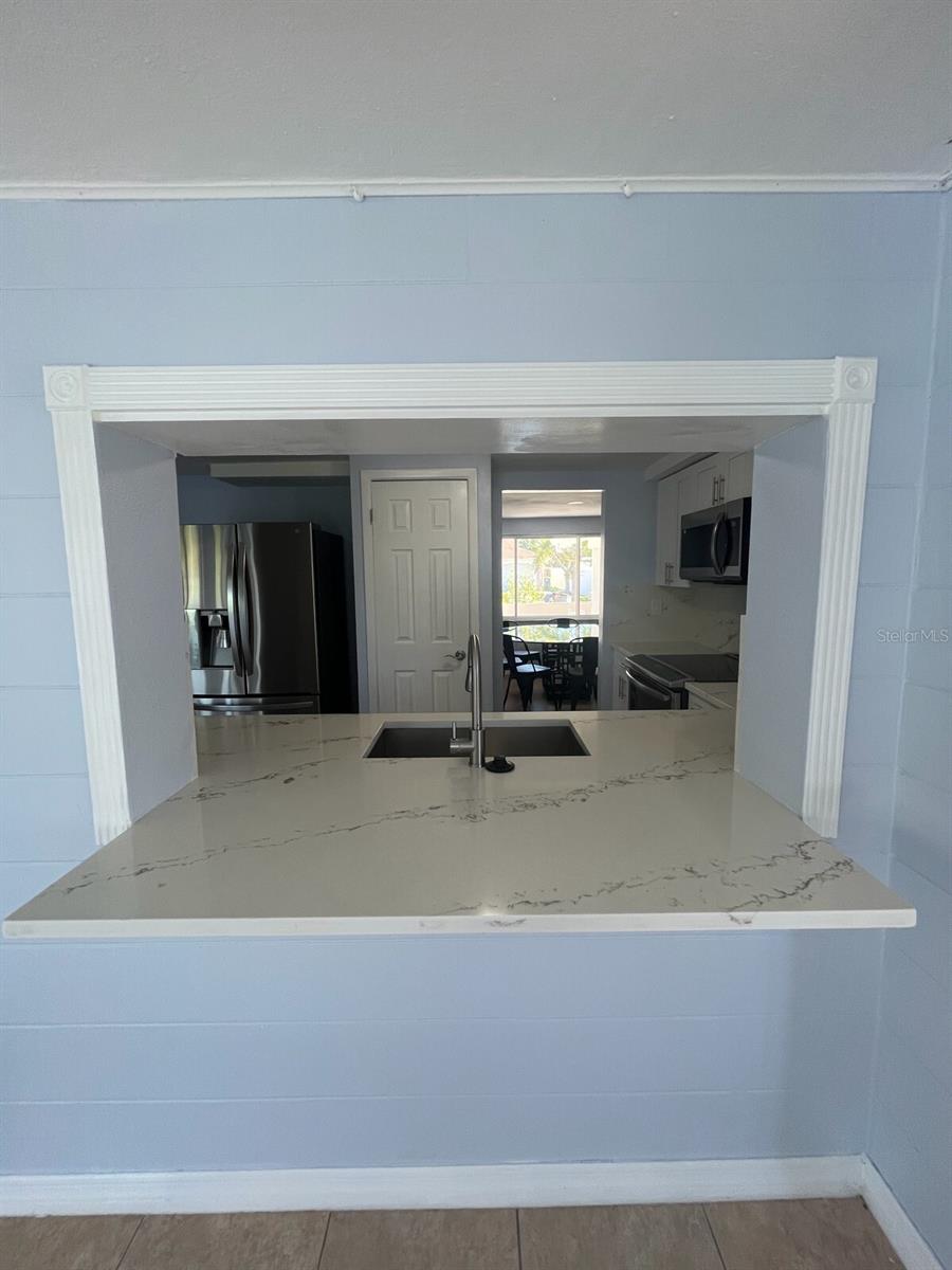 Listing photo id 22 for 3631 Grayton Drive