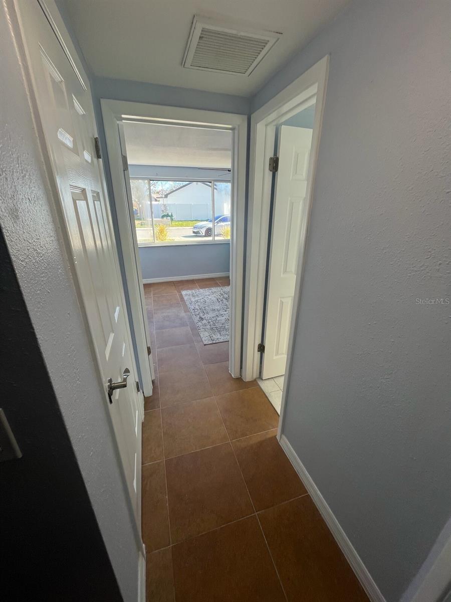 Listing photo id 26 for 3631 Grayton Drive