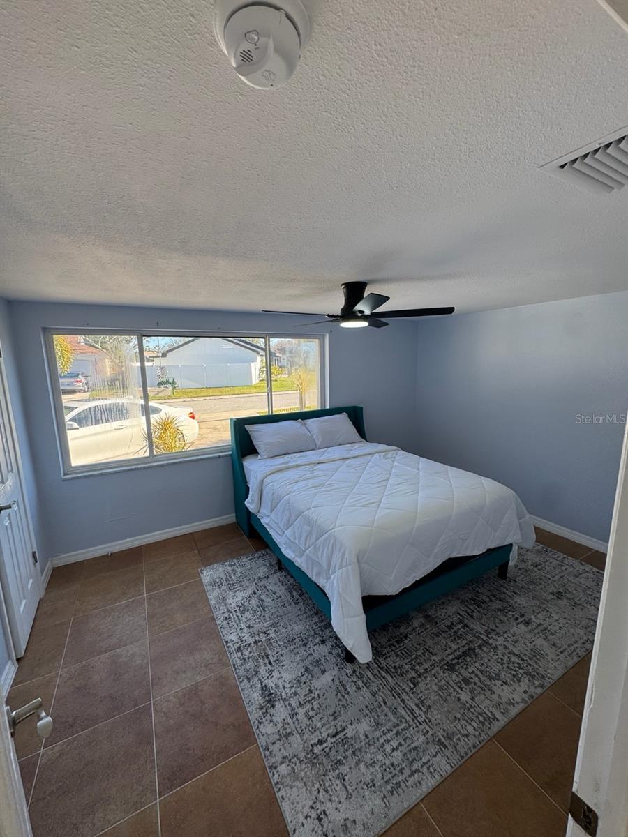 Listing photo id 35 for 3631 Grayton Drive