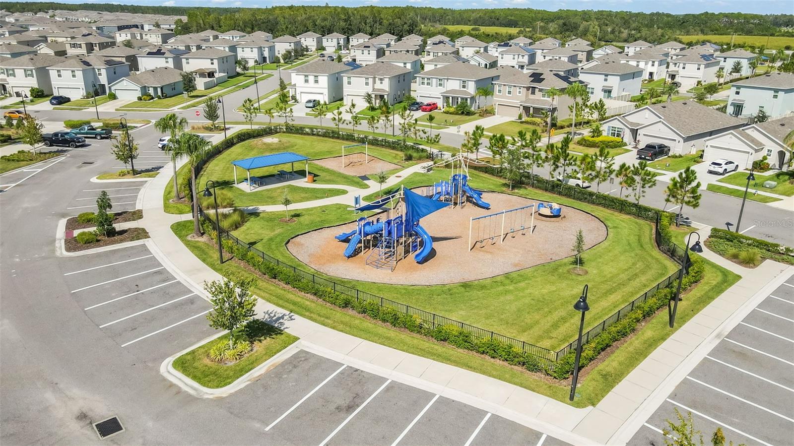 Image 36 of 38 For 2893 Suncoast Plains Drive