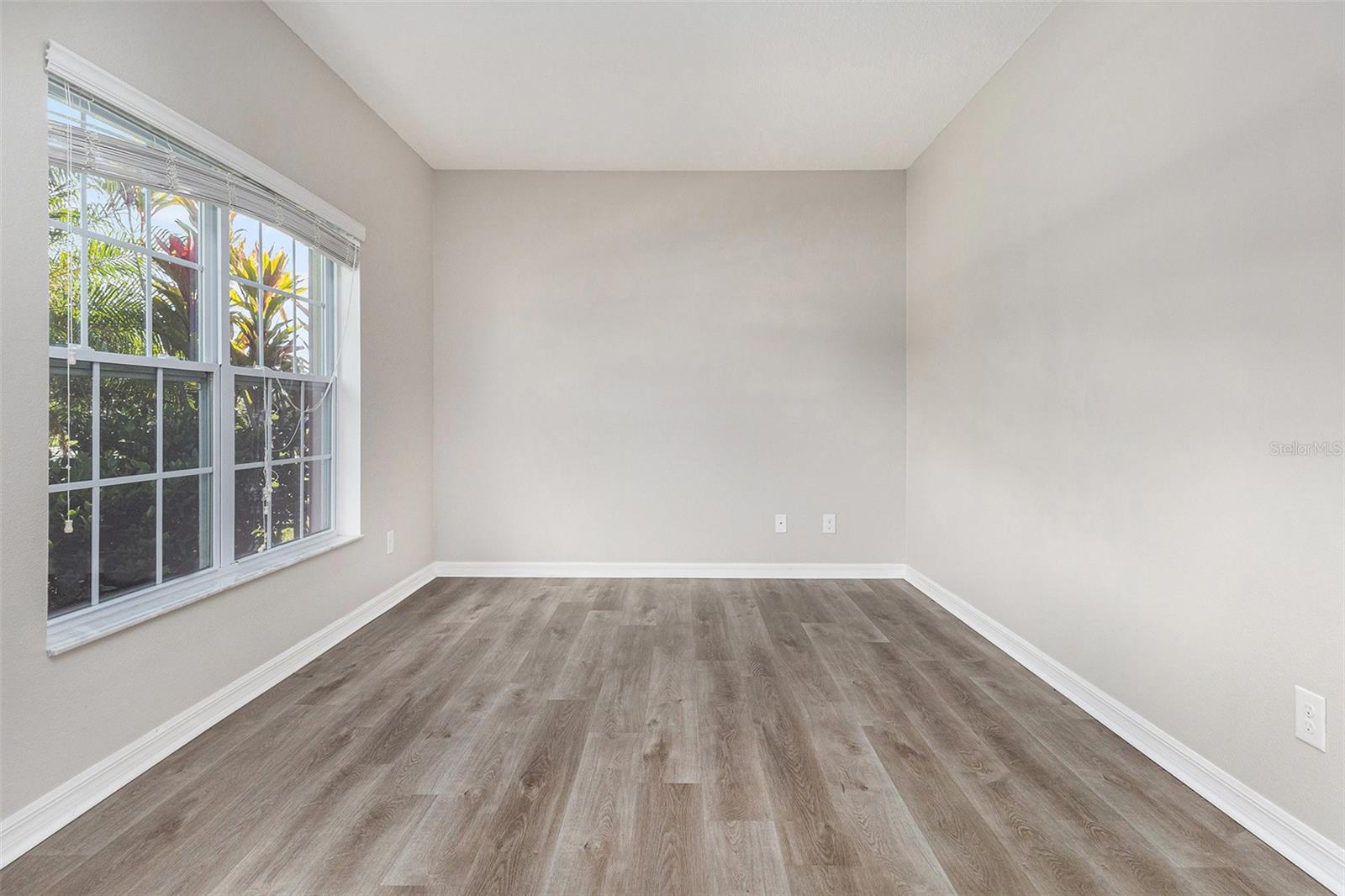 Image 16 of 28 For 4820 Rockvale Drive