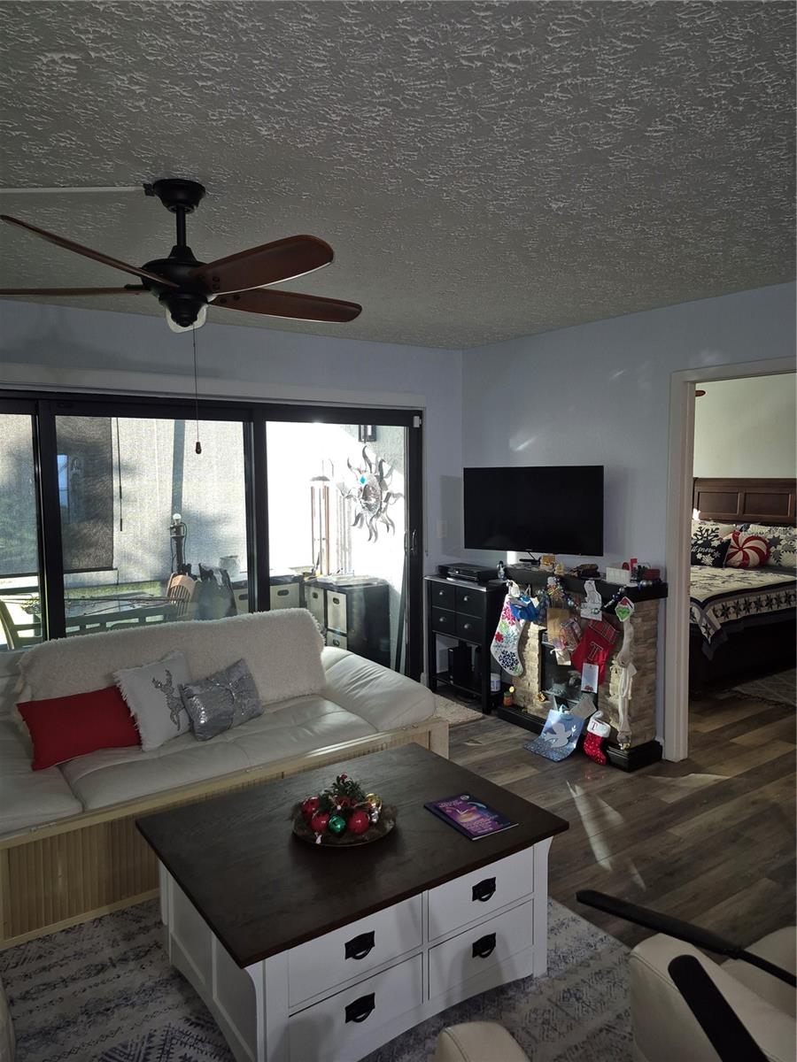 Image 12 of 17 For 7614 Radcliffe Circle 104b