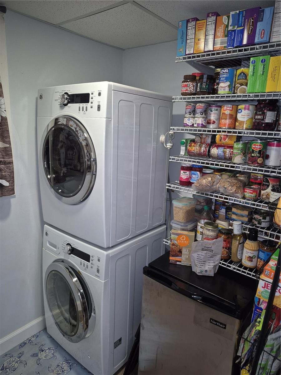 Image 3 of 17 For 7614 Radcliffe Circle 104b