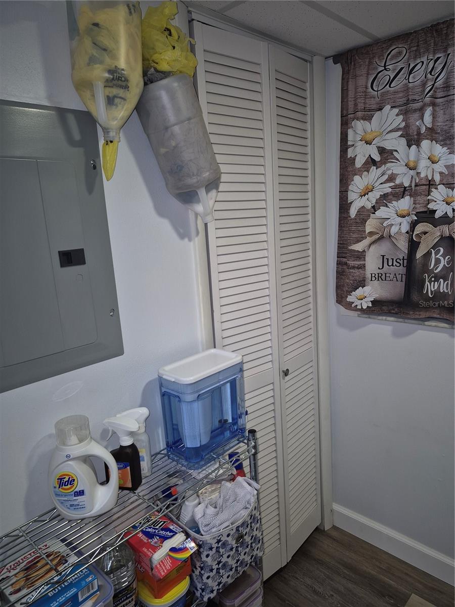 Image 4 of 17 For 7614 Radcliffe Circle 104b