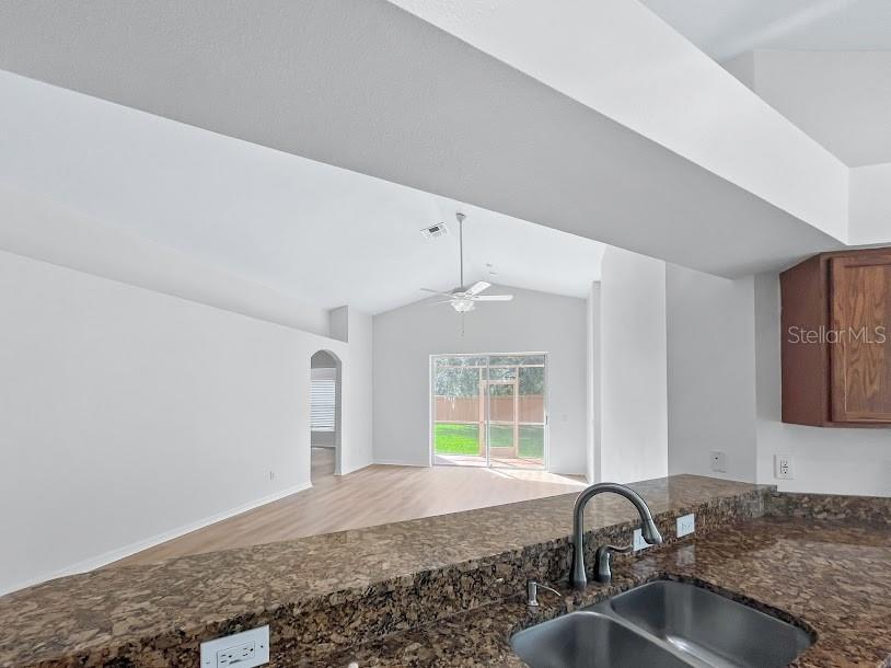 Image 9 of 30 For 3843 Briley Loop