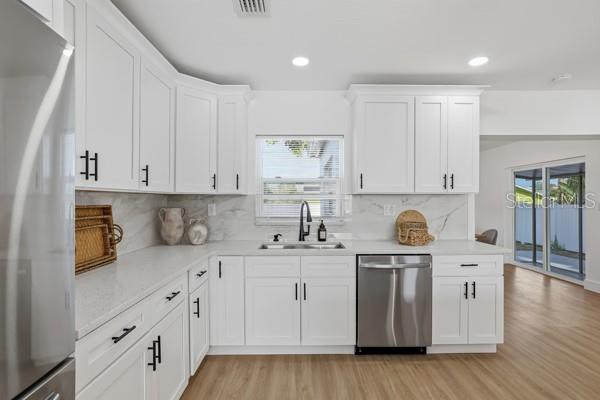 Image 14 of 44 For 3527 28th Avenue S