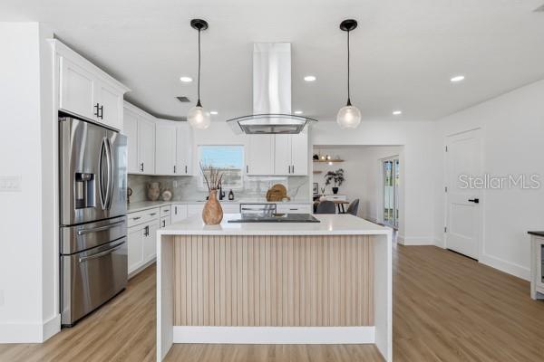 Image 20 of 44 For 3527 28th Avenue S