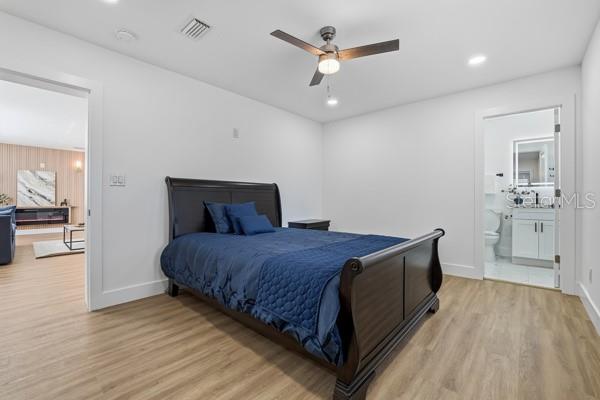 Image 22 of 44 For 3527 28th Avenue S