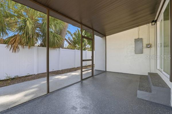 Image 37 of 44 For 3527 28th Avenue S