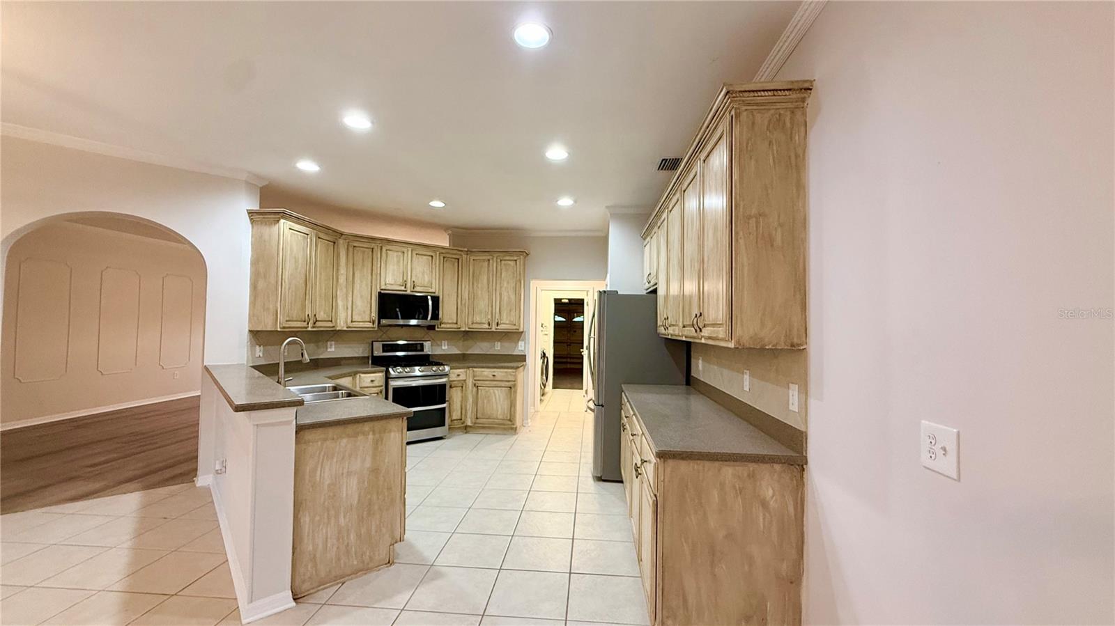 Image 13 of 31 For 2749 Valencia Grove Drive