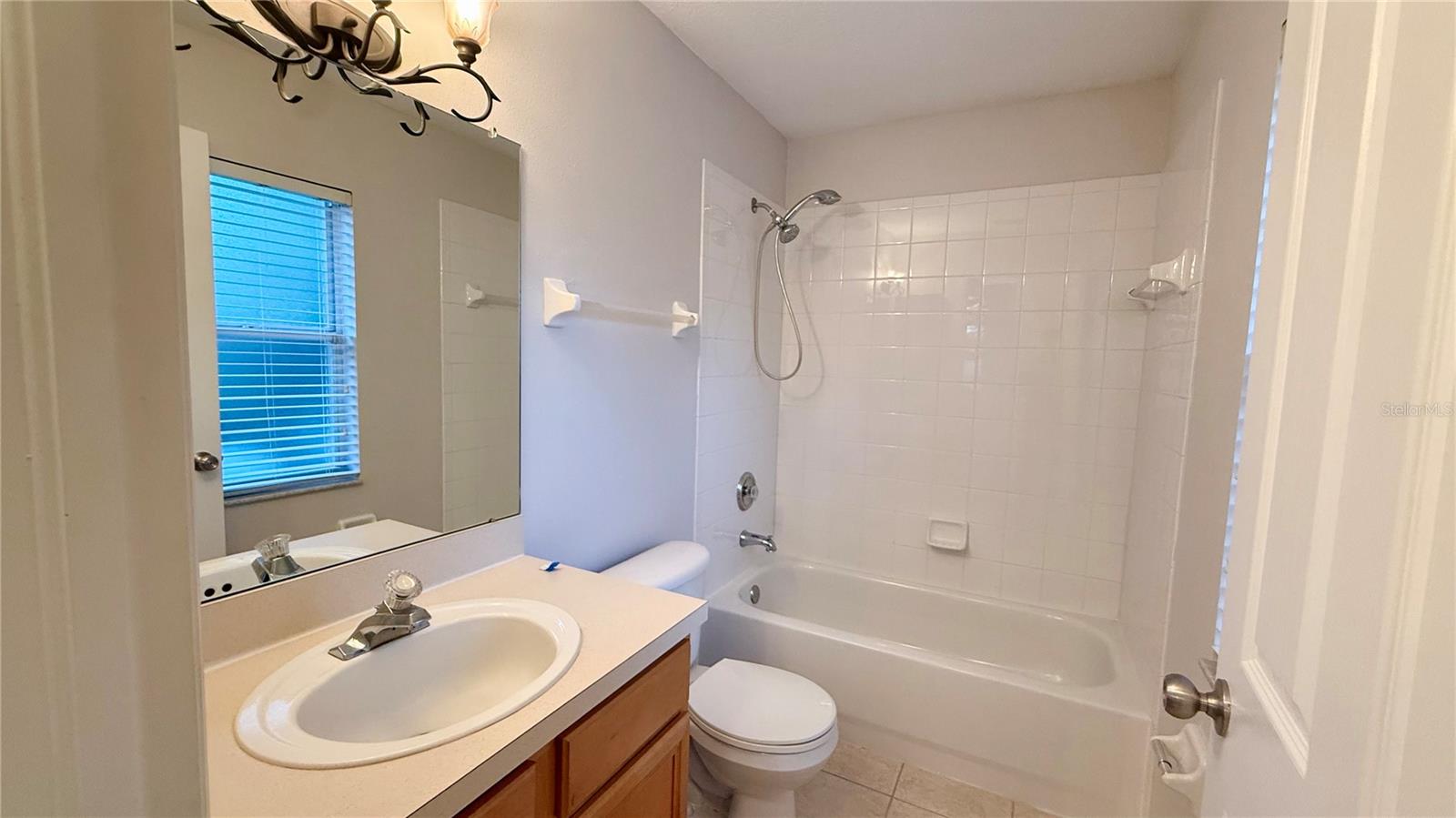 Image 25 of 31 For 2749 Valencia Grove Drive