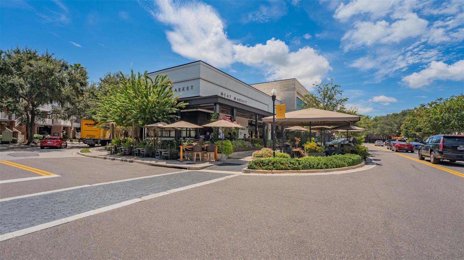 Listing photo id 41 for 610 Rome Avenue 203