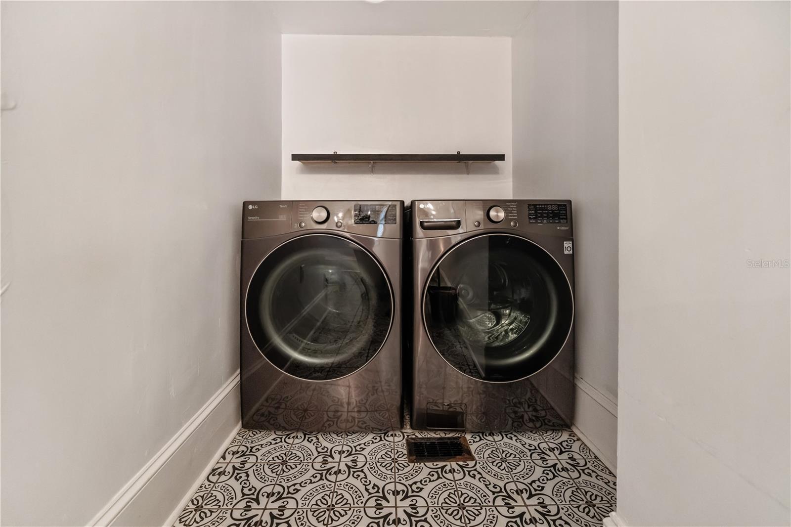 Image 34 of 70 For 14440 12th Street