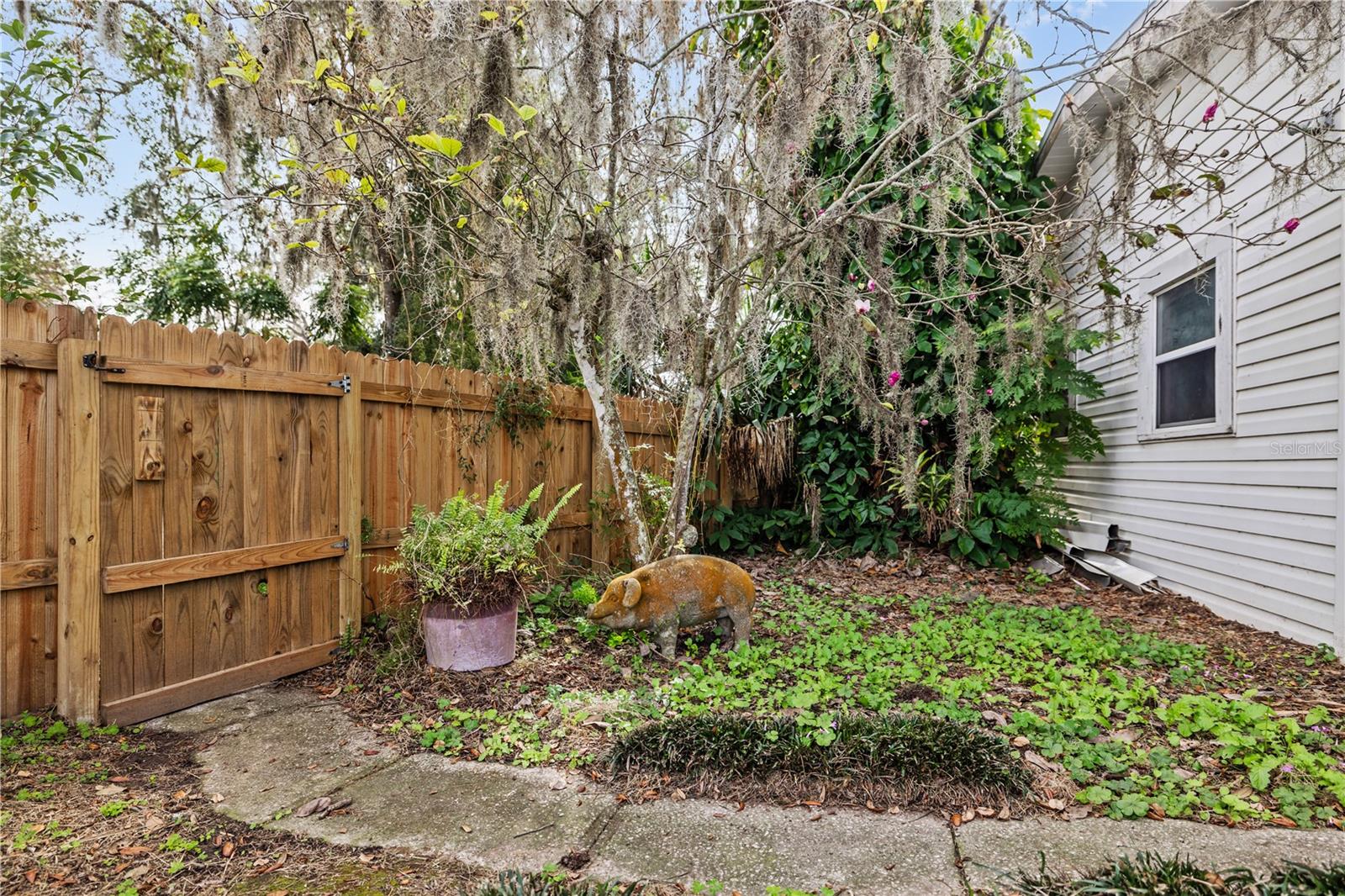 Image 44 of 70 For 14440 12th Street