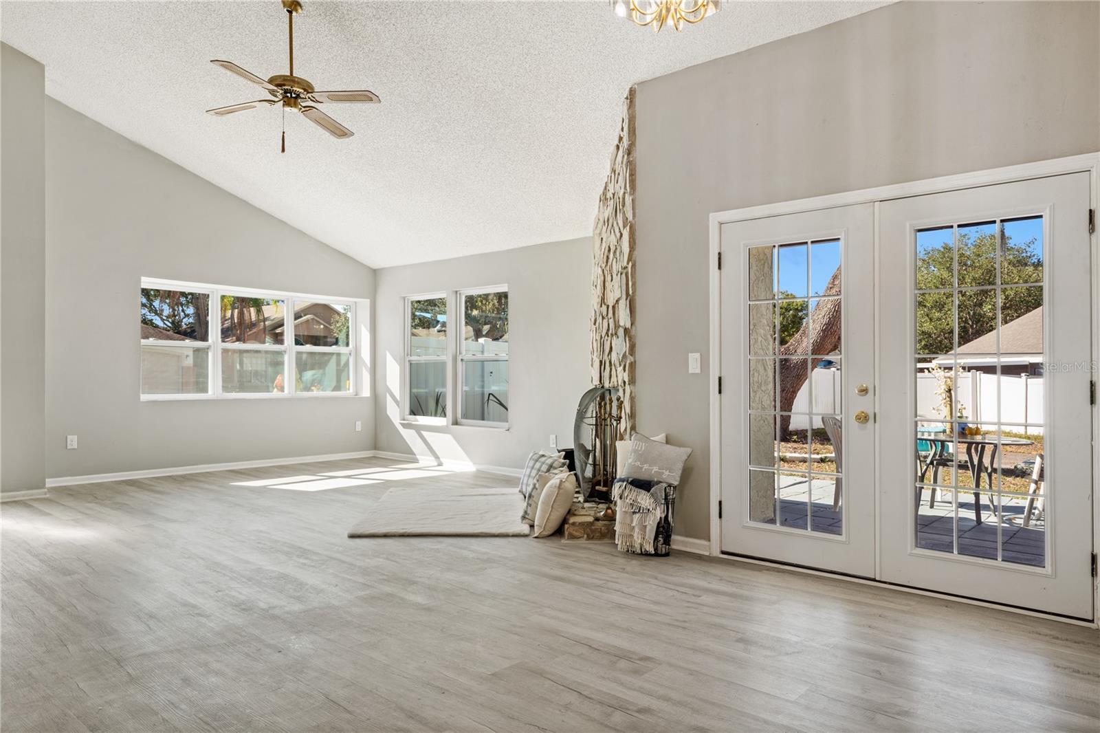 Image 10 of 53 For 11304 Maybrook Avenue