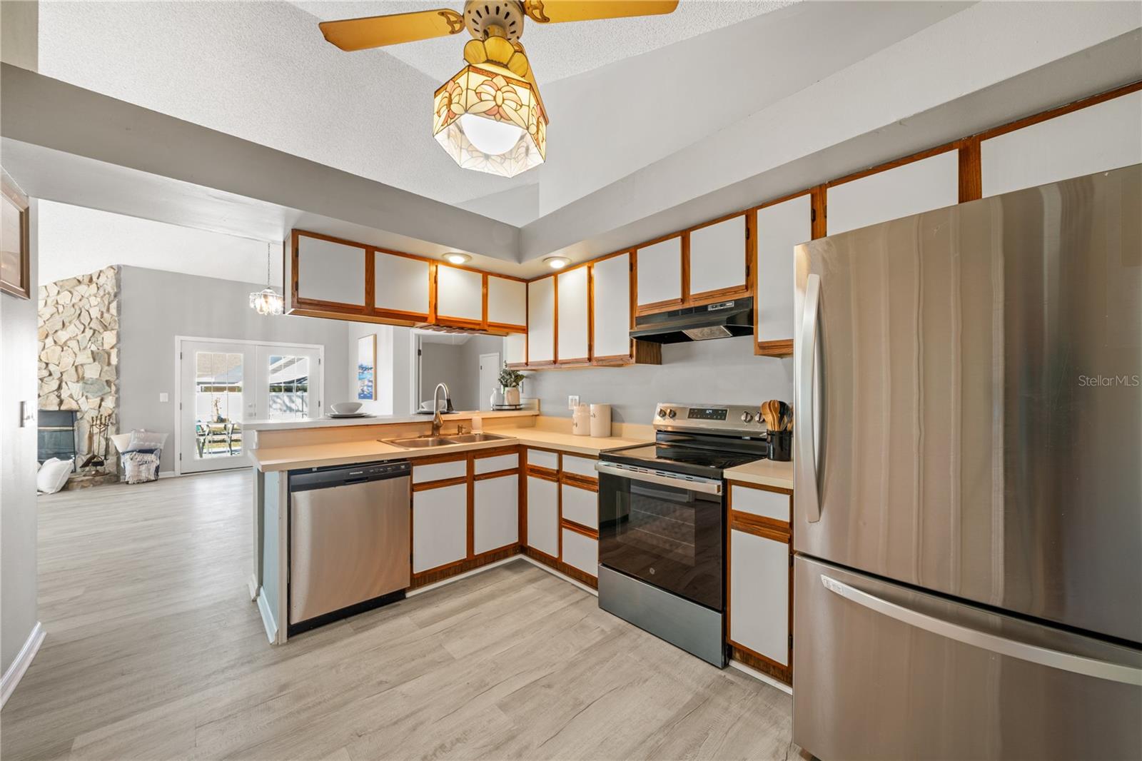 Image 14 of 53 For 11304 Maybrook Avenue