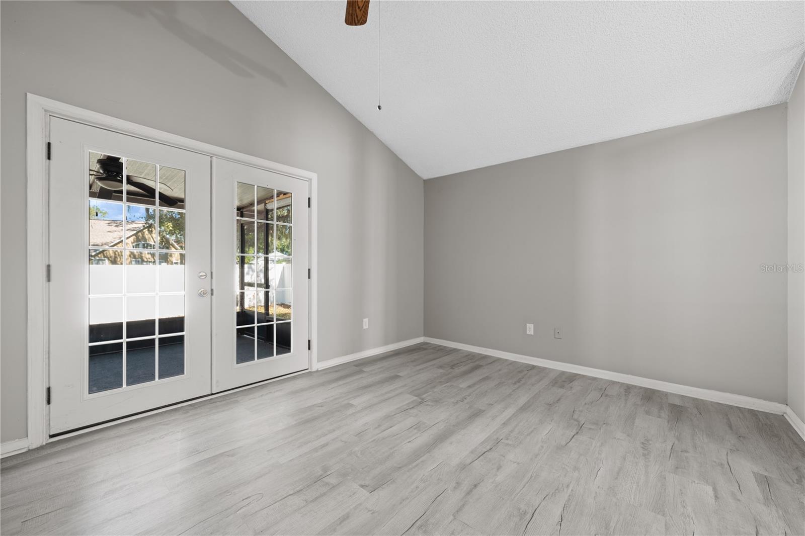 Image 20 of 53 For 11304 Maybrook Avenue