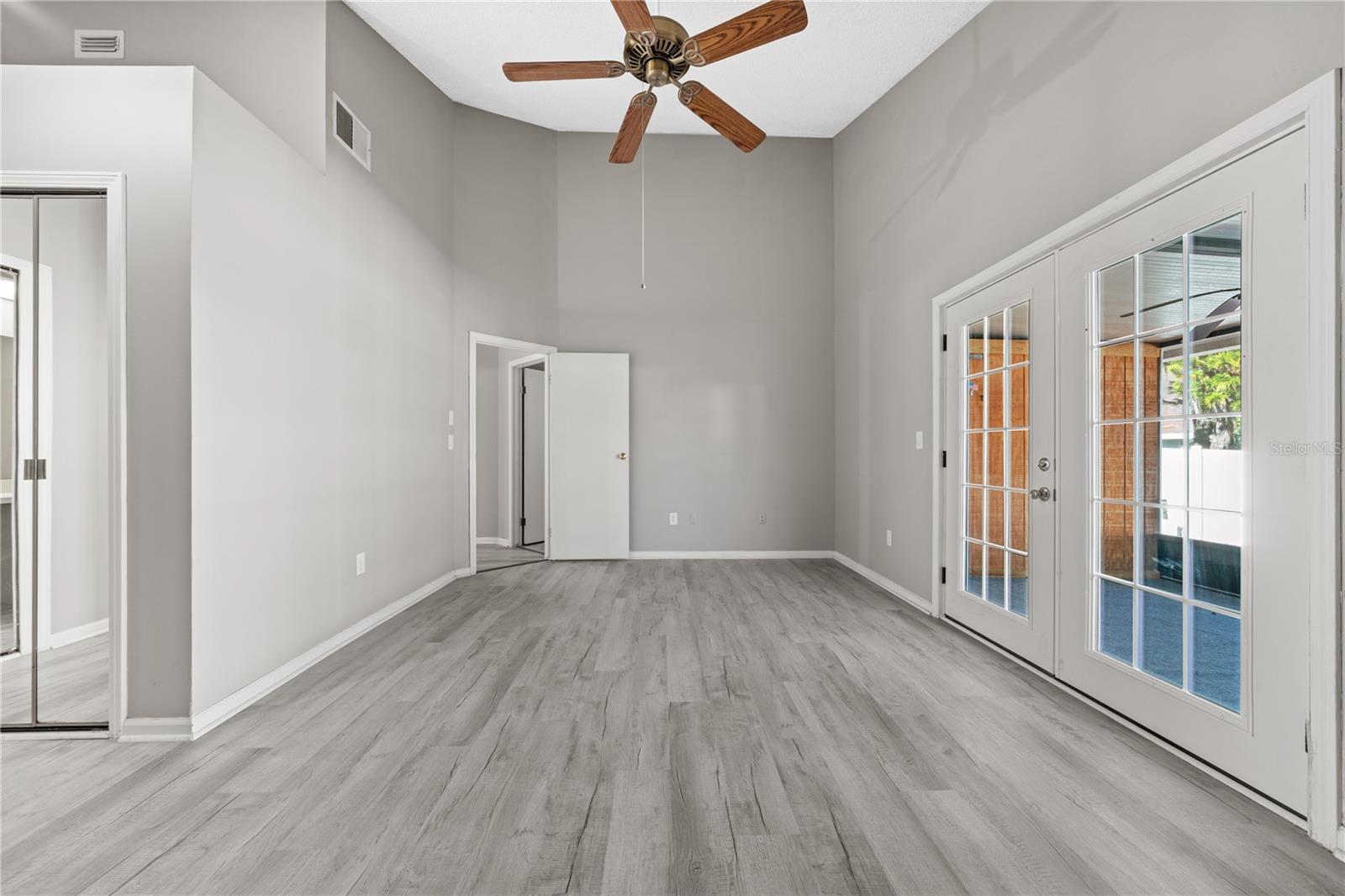 Image 21 of 53 For 11304 Maybrook Avenue