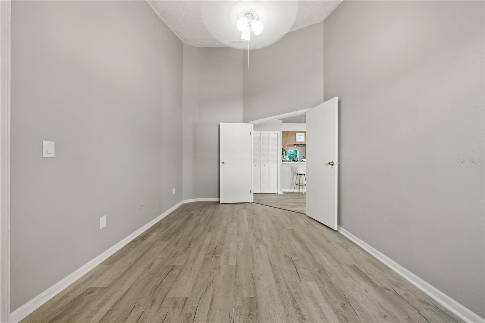 Image 29 of 53 For 11304 Maybrook Avenue