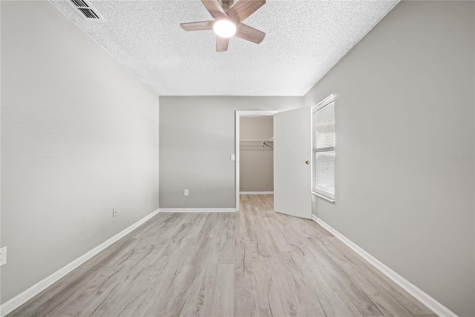 Image 35 of 53 For 11304 Maybrook Avenue