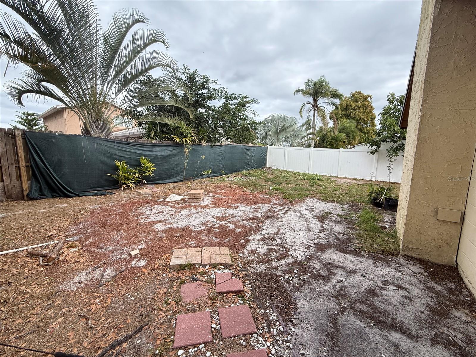 Image 27 of 30 For 8221 Malvern Circle