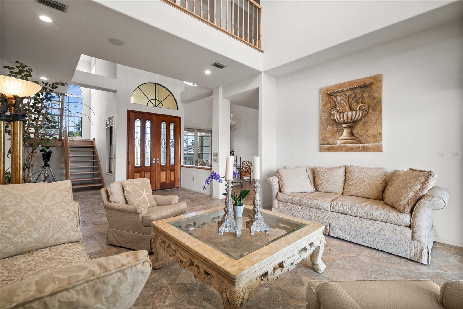 Listing photo id 9 for 5287 61st Avenue S