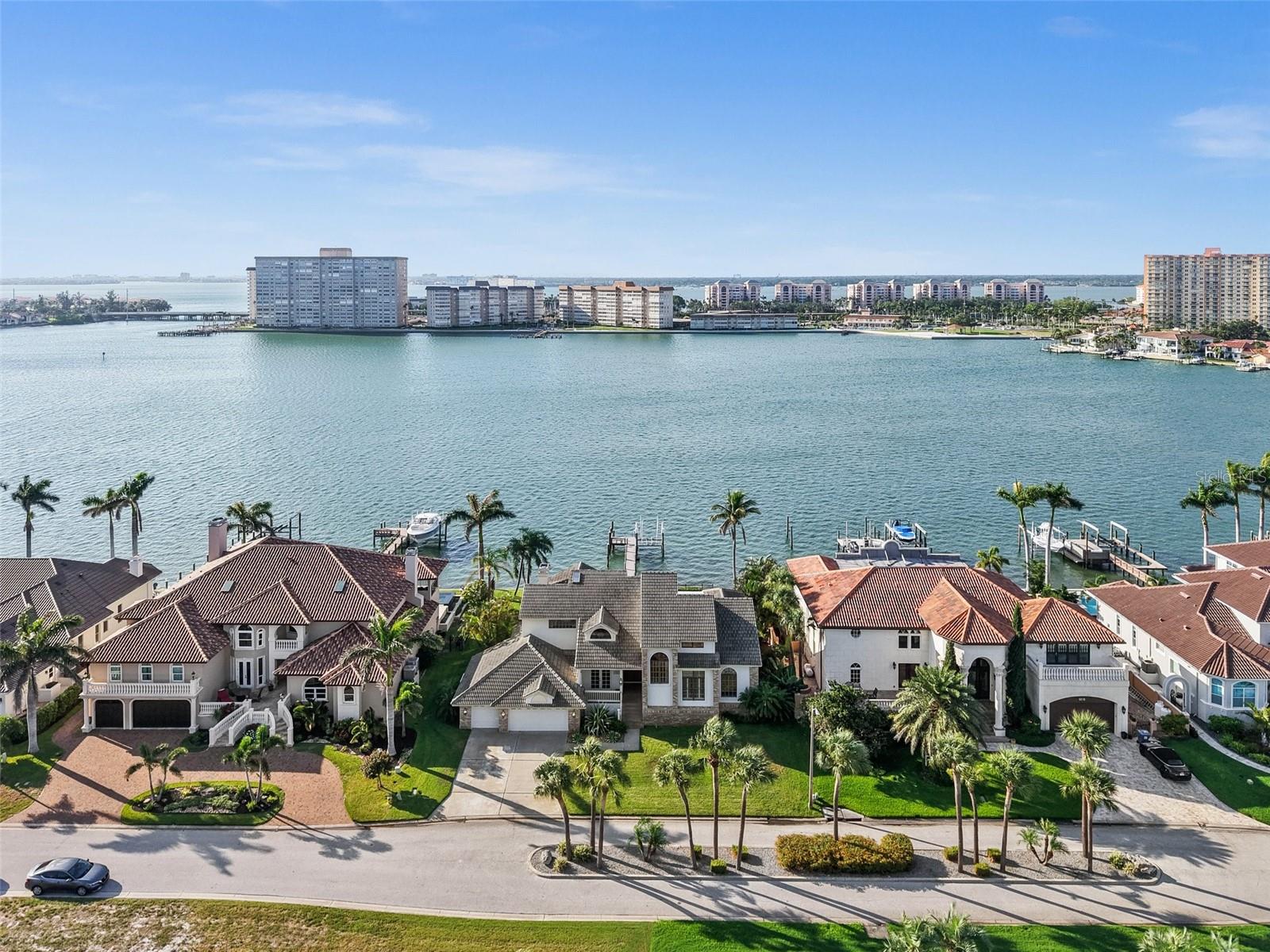 Listing photo id 51 for 5287 61st Avenue S