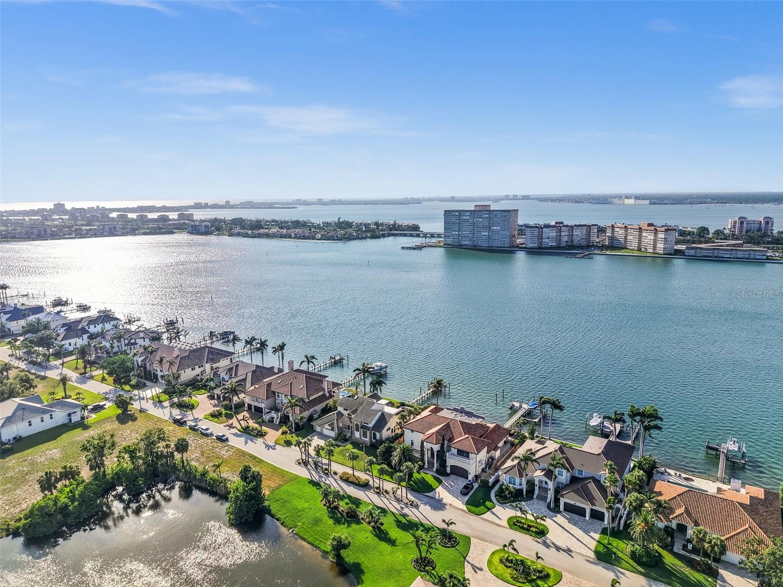 Listing photo id 52 for 5287 61st Avenue S