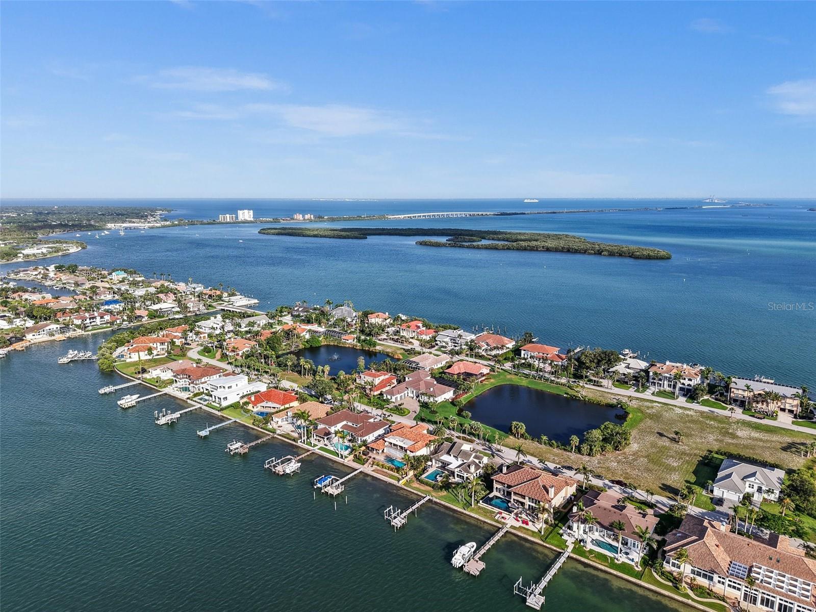 Listing photo id 55 for 5287 61st Avenue S