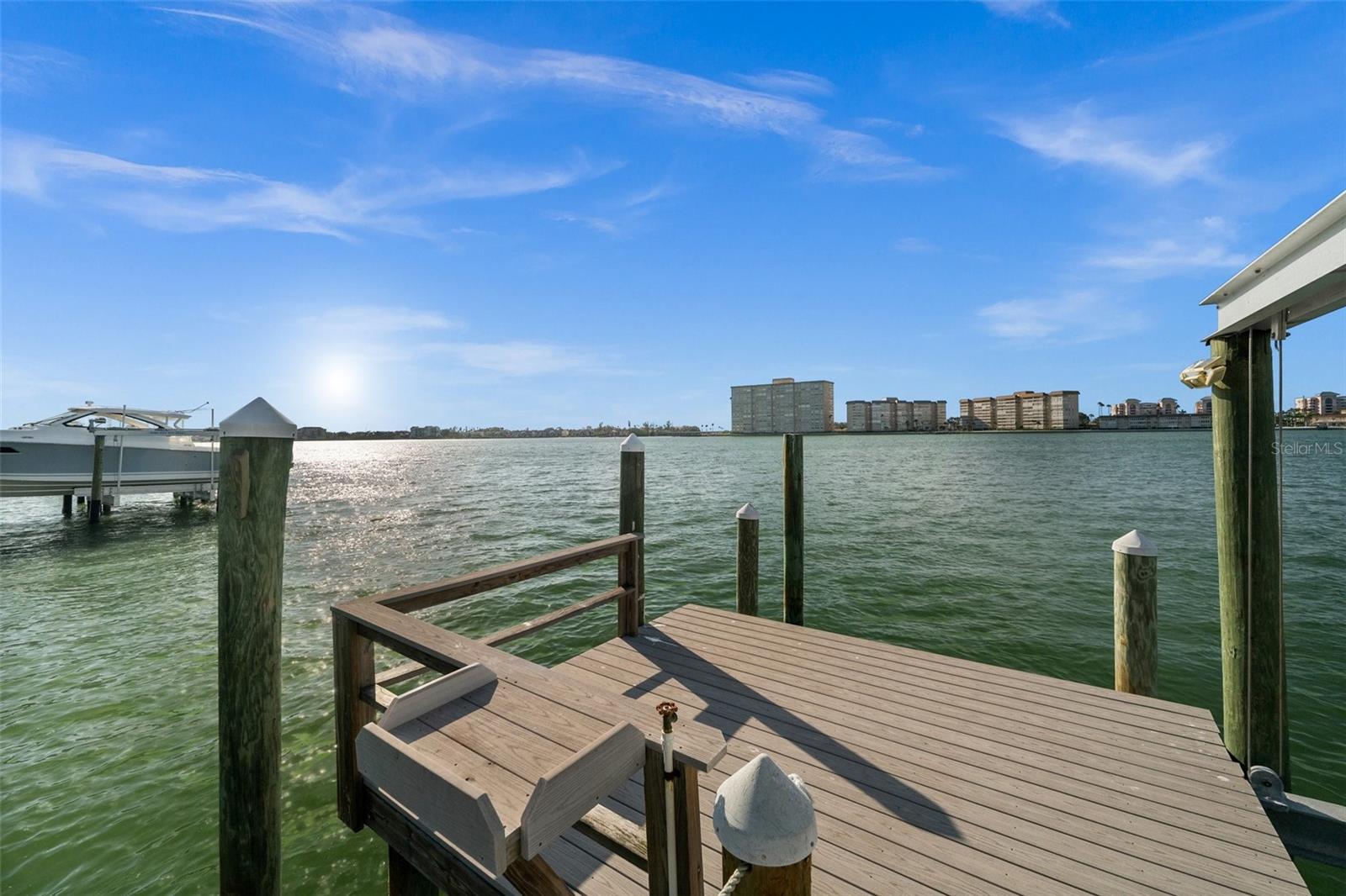 Listing photo id 76 for 5287 61st Avenue S